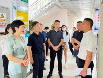 区人大调研组对大河镇基层医疗服务能力提升工作开展专题调研